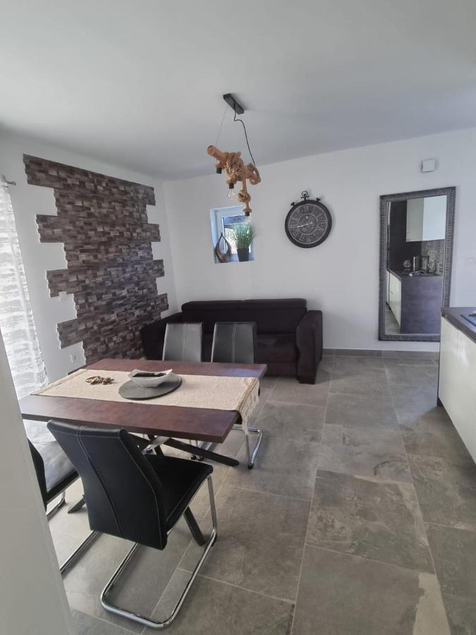 Villa Marta Порат Екстериор снимка