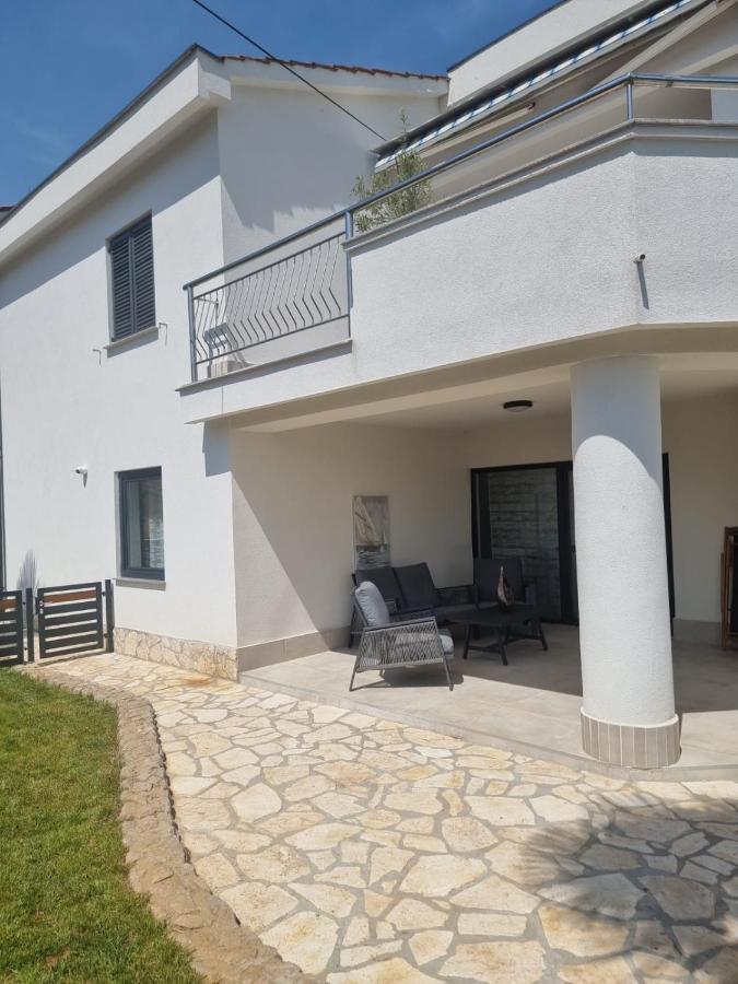 Villa Marta Порат Екстериор снимка